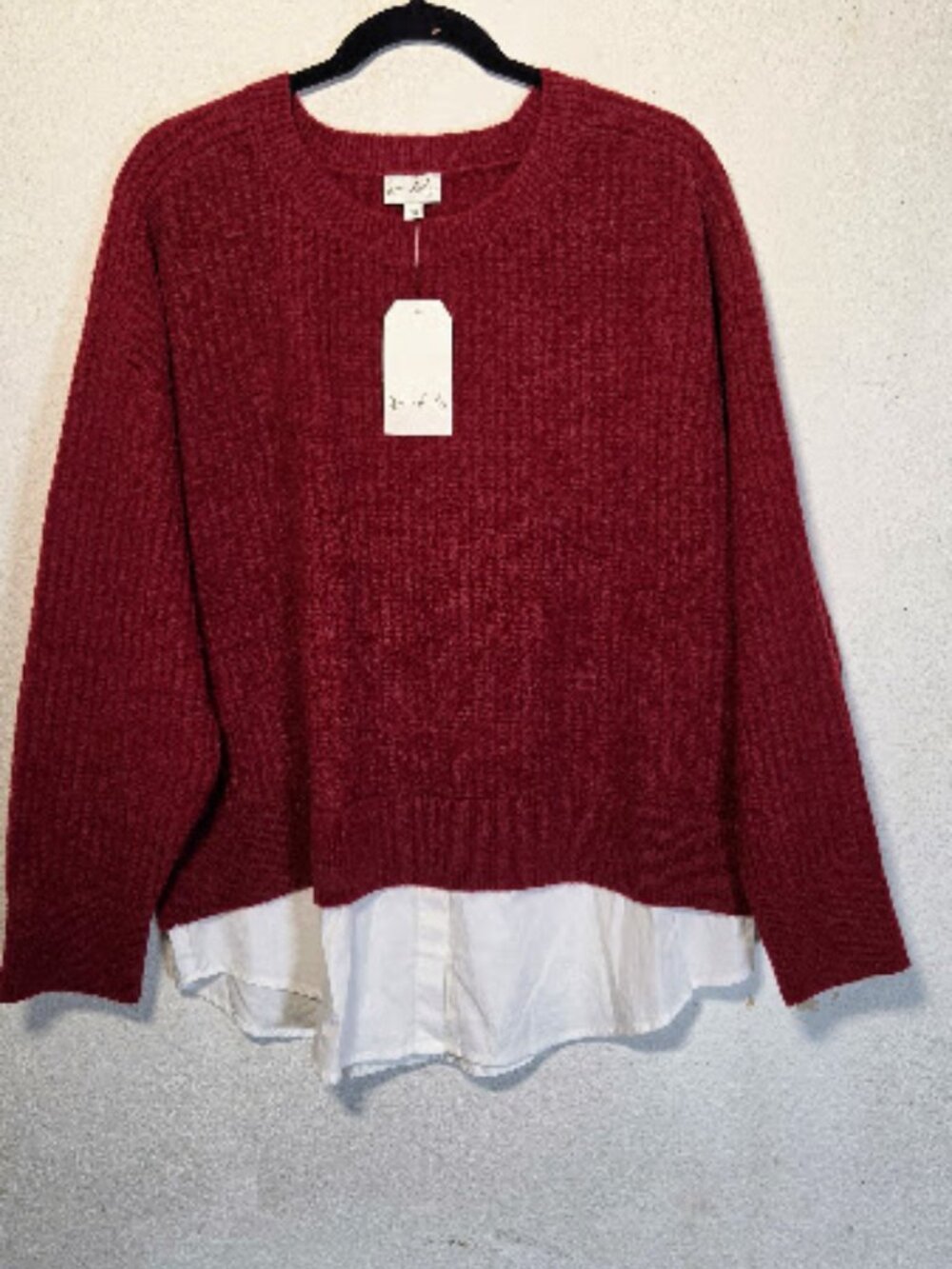 NWT Wonderly Woman's Pullover Sweater Color Spice Red Size: L